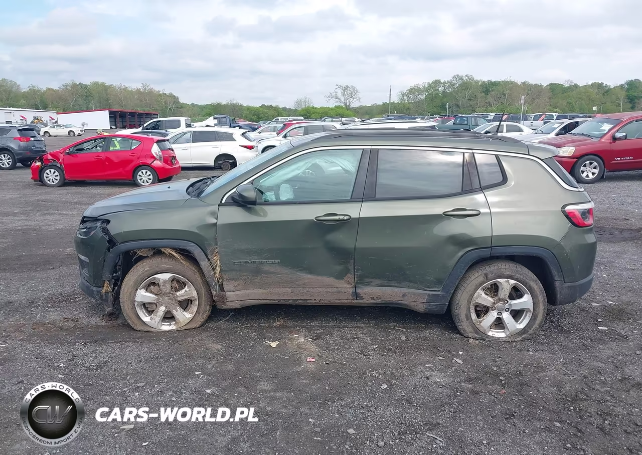 2017 Jeep New Compass Latitude 4X4 VIN:3C4NJDBBXHT672221 - 14
