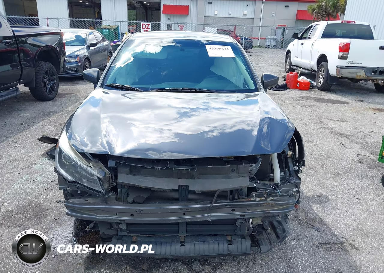 2018 Subaru Legacy 2.5I Premium VIN:4S3BNAC68J3006144 - 12