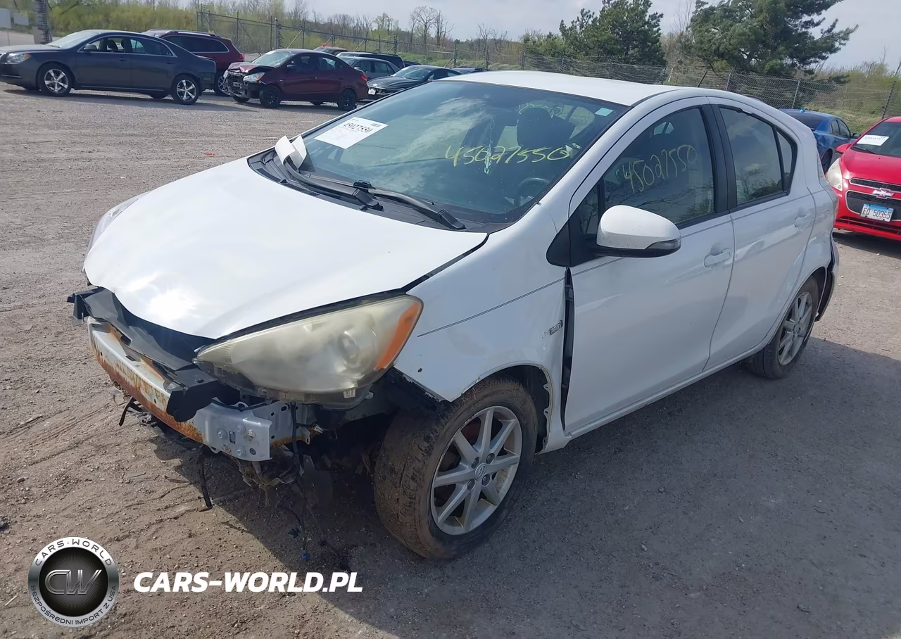 2013 Toyota Prius C Three VIN:JTDKDTB30D1550854 - 2