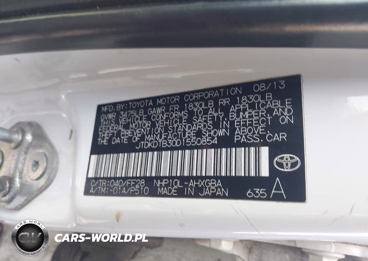2013 Toyota Prius C Three VIN:JTDKDTB30D1550854 - 9