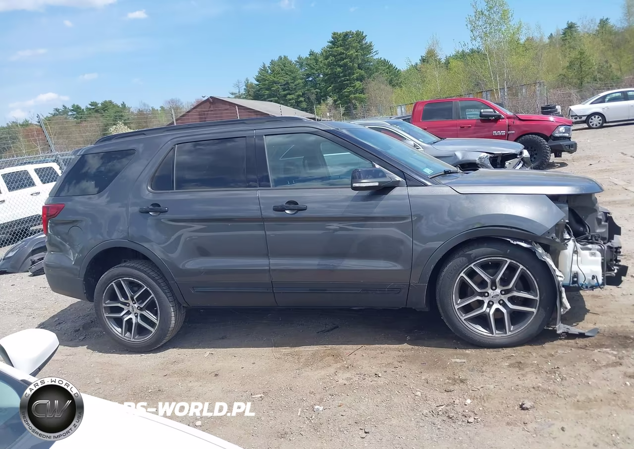 2016 Ford Explorer Sport VIN:1FM5K8GT4GGD33250 - 14