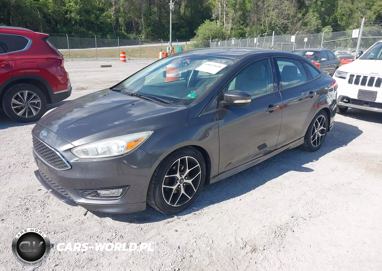 2015 Ford Focus Se VIN:1FADP3FE5FL354675 - 2