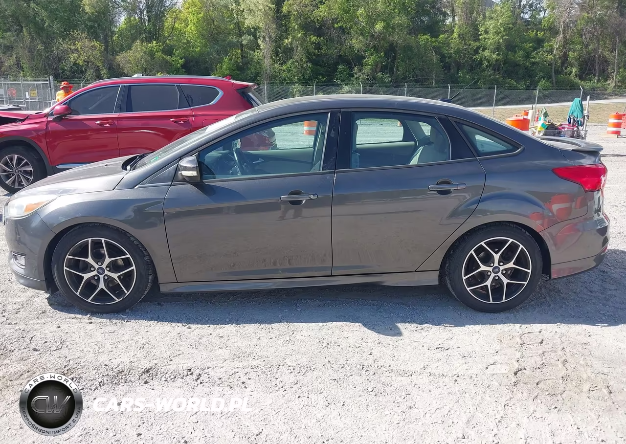 2015 Ford Focus Se VIN:1FADP3FE5FL354675 - 6