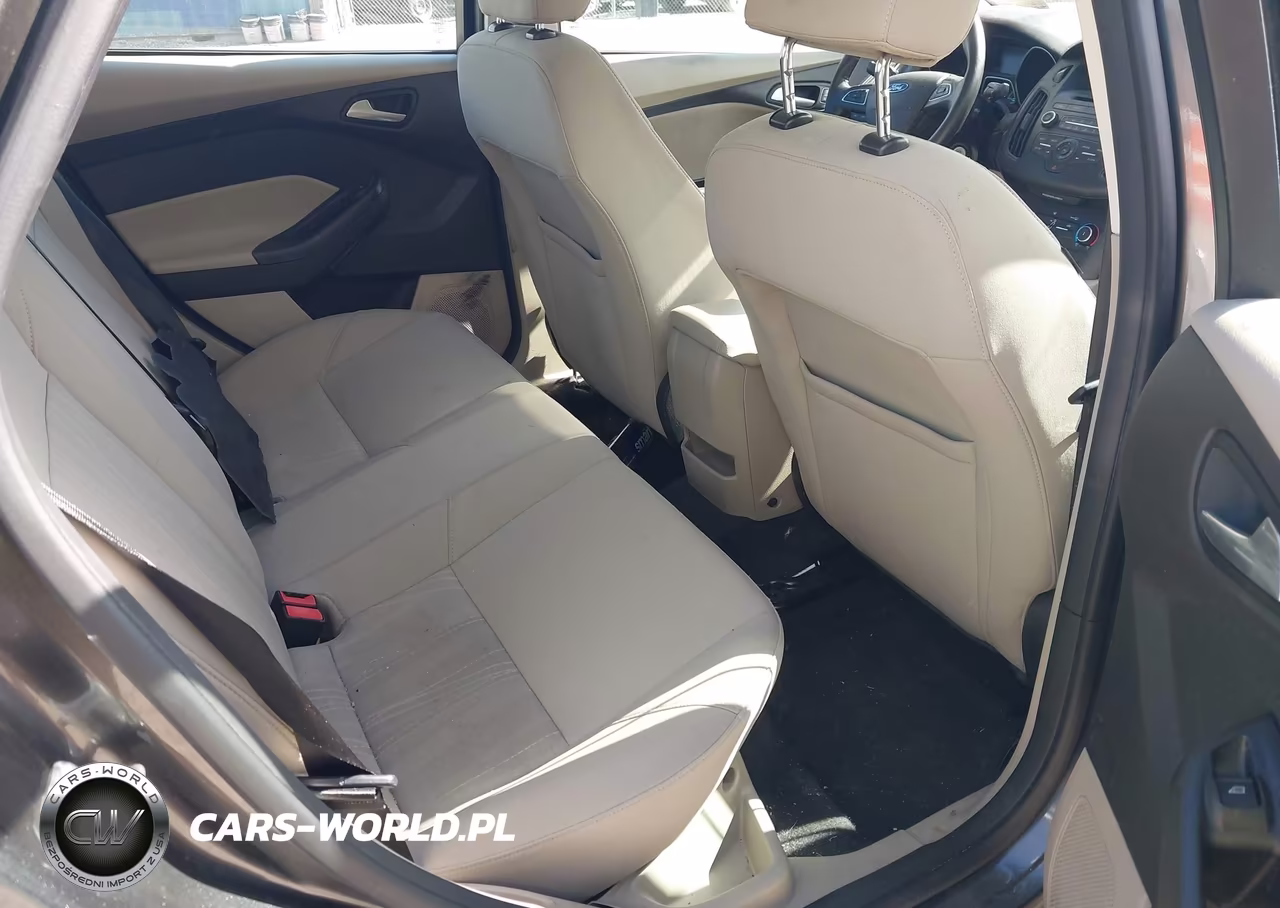 2015 Ford Focus Se VIN:1FADP3FE5FL354675 - 8