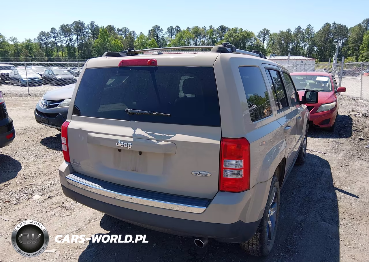 2017 Jeep Patriot High Altitude Fwd VIN:1C4NJPFA0HD136953 - 4