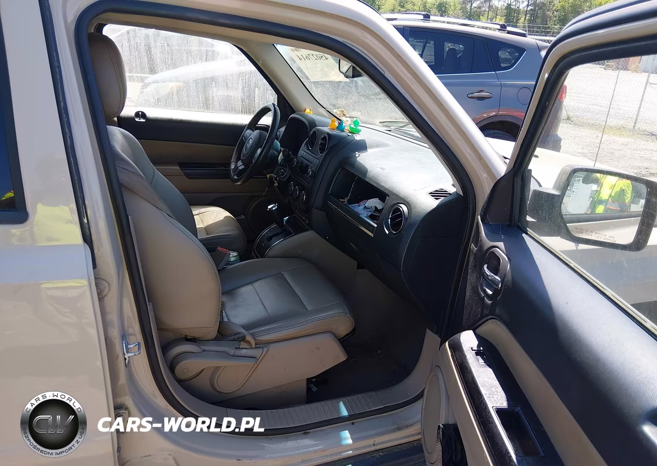 2017 Jeep Patriot High Altitude Fwd VIN:1C4NJPFA0HD136953 - 5