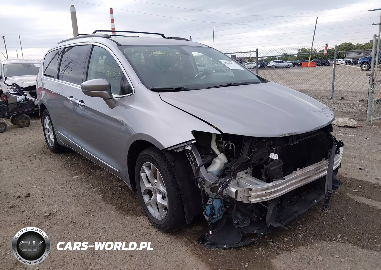 2017 Chrysler Pacifica Touring-L – zdjęcie 1 z 18