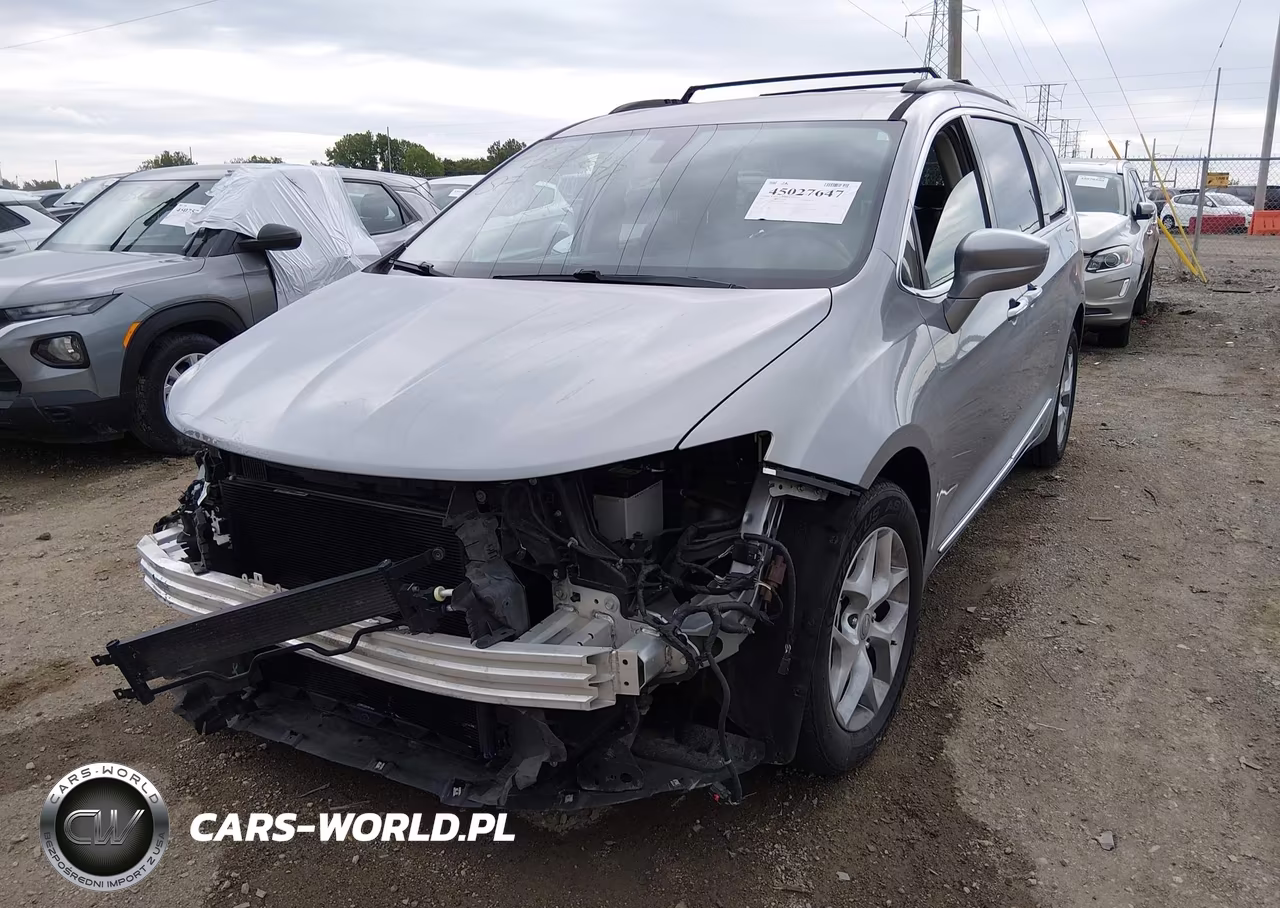 2017 Chrysler Pacifica Touring-L VIN:2C4RC1BG6HR507467 - 2