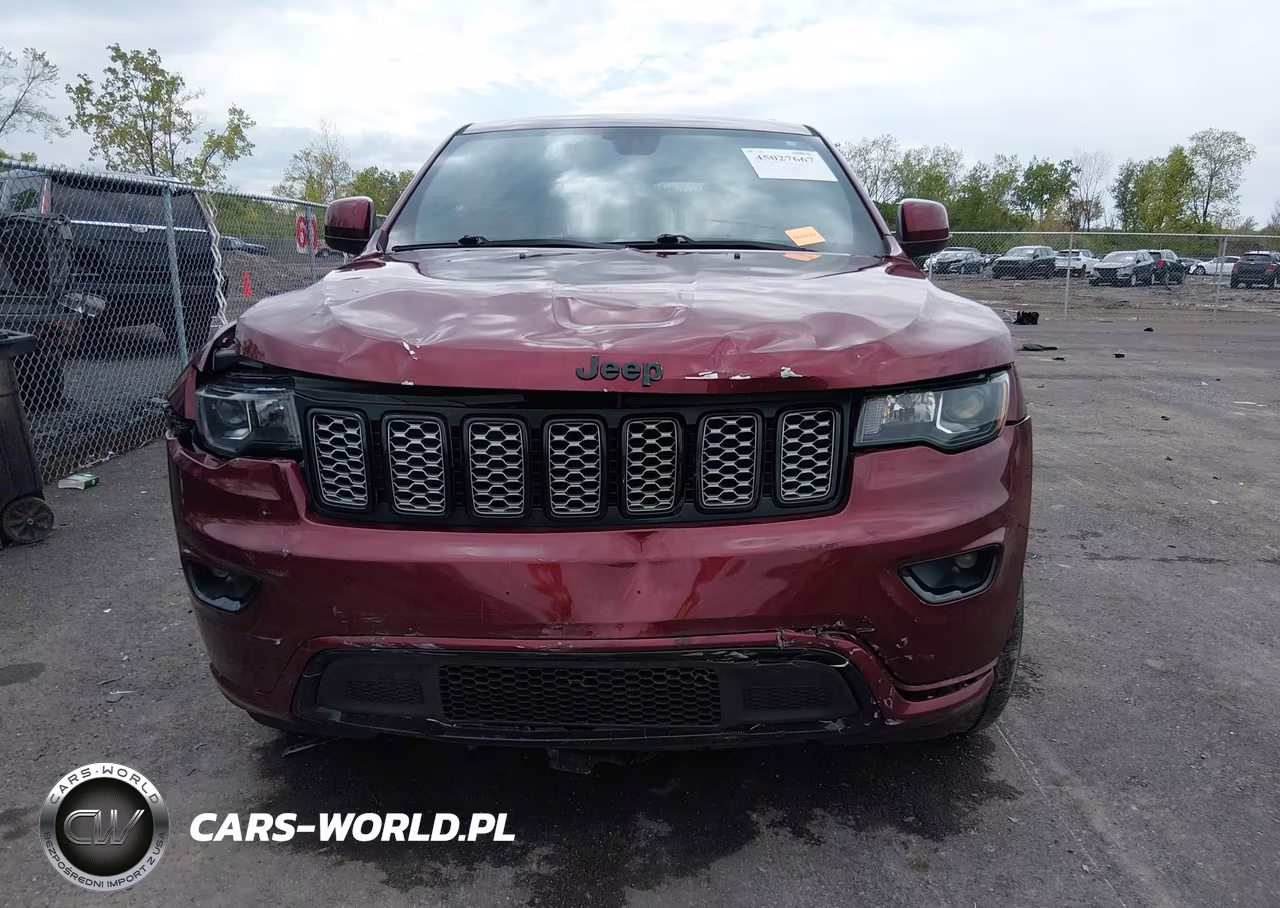 2018 Jeep Grand Cherokee Altitude 4X4 VIN:1C4RJFAG1JC122420 - 12