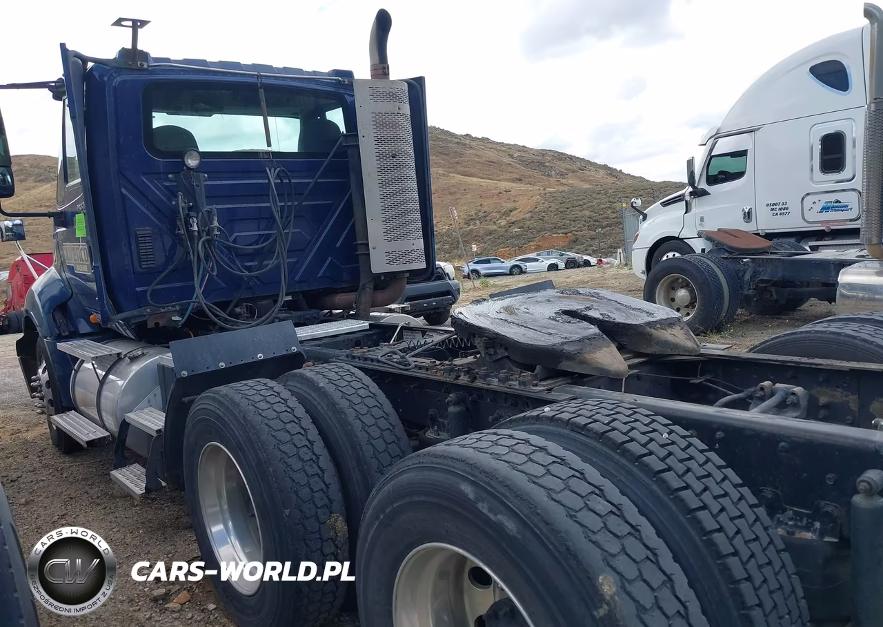 2011 International Prostar Premium VIN:1HSCUSJR4BJ359852 - 3