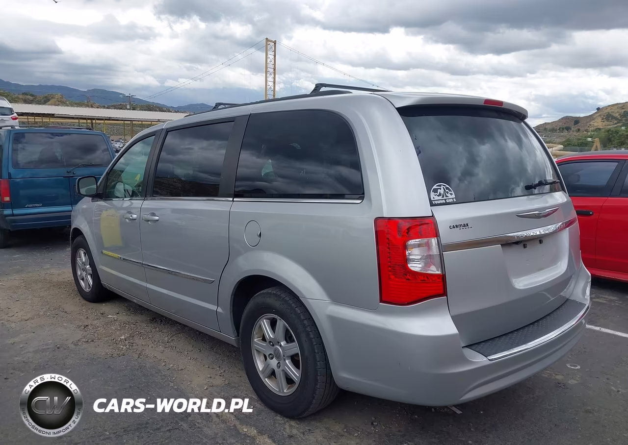 2012 Chrysler Town & Country Touring VIN:2C4RC1BG5CR300190 - 3