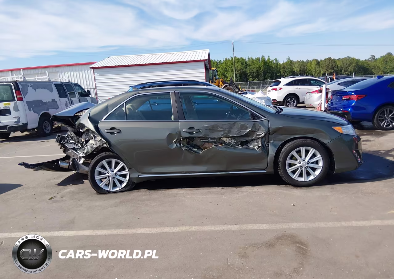 2013 Toyota Camry Xle V6 VIN:4T1BK1FK8DU535475 - 13