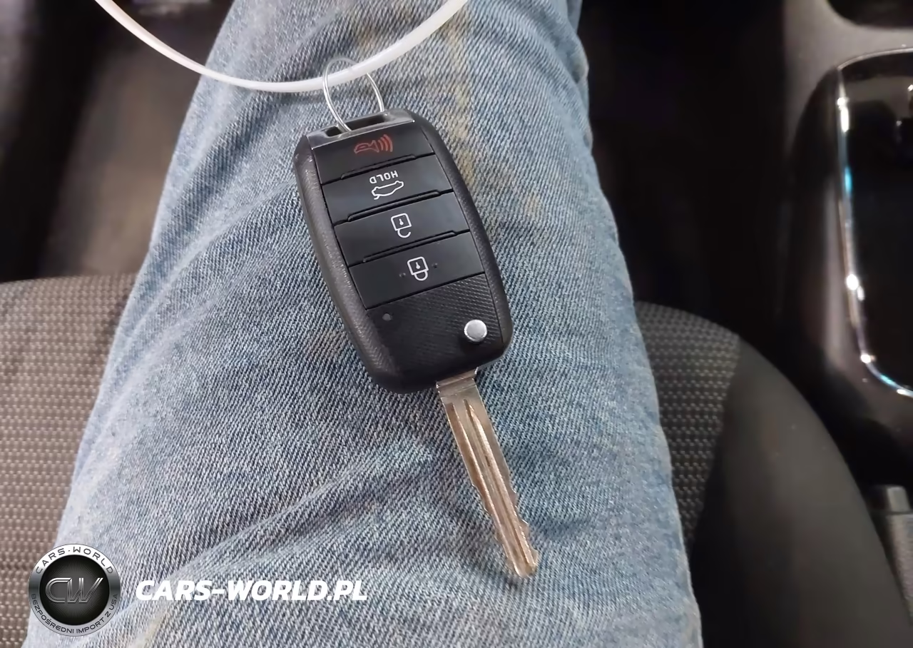 2018 Kia Forte Lx VIN:3KPFK4A74JE203022 - 11