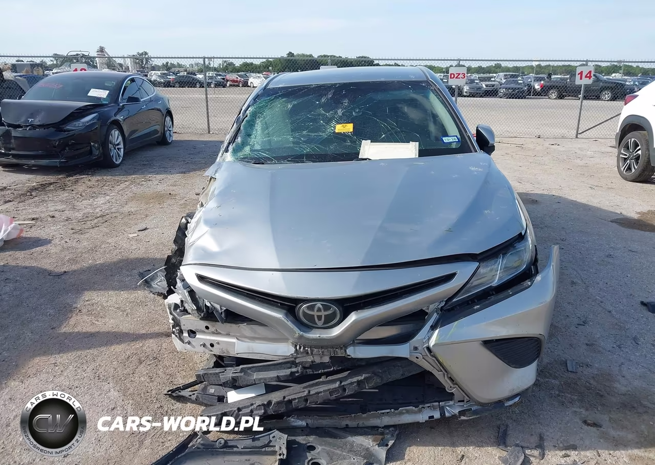 2018 Toyota Camry Se VIN:4T1B11HKXJU056731 - 11