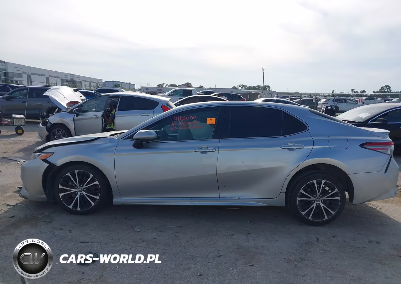 2018 Toyota Camry Se VIN:4T1B11HKXJU056731 - 13