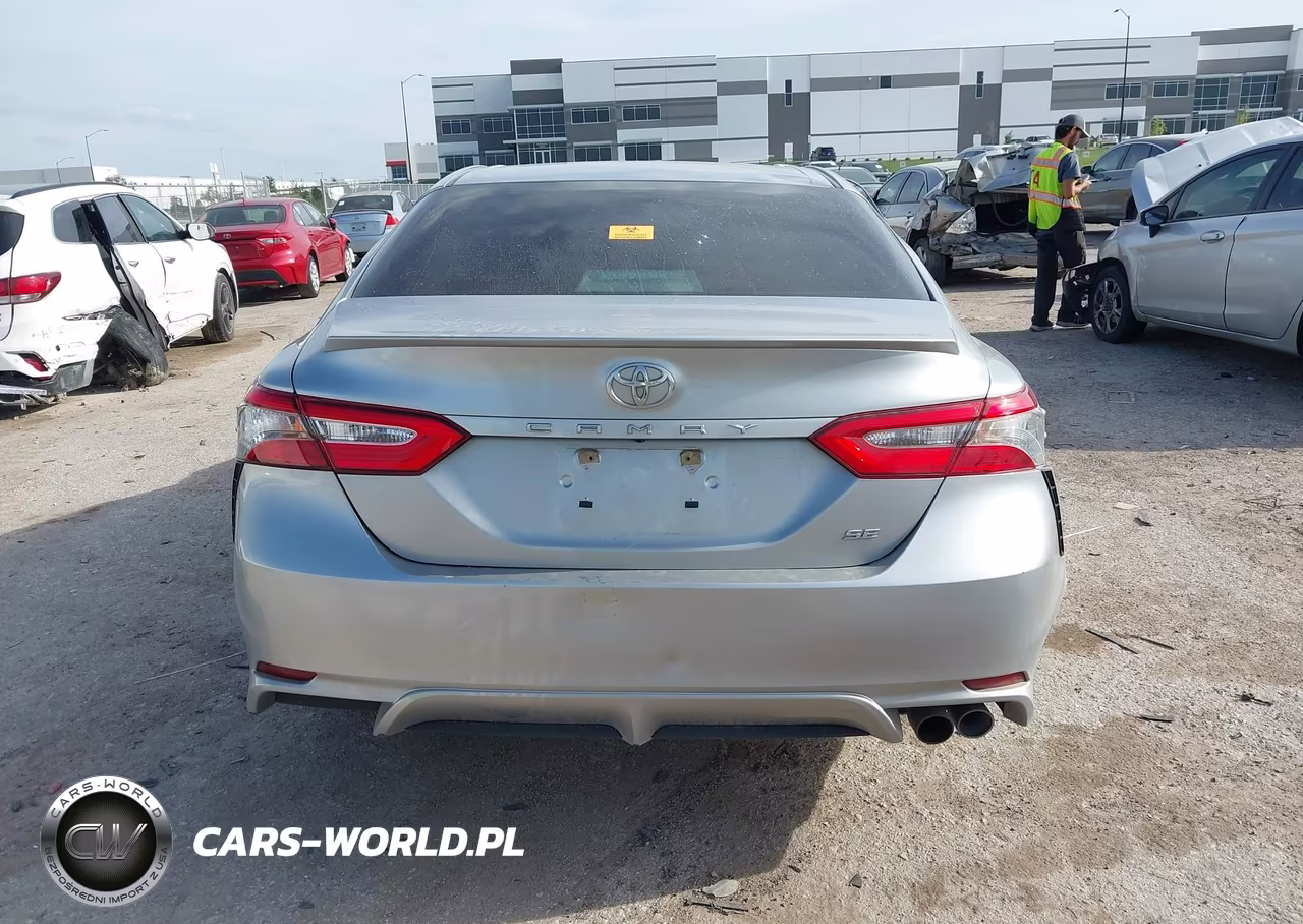 2018 Toyota Camry Se VIN:4T1B11HKXJU056731 - 15