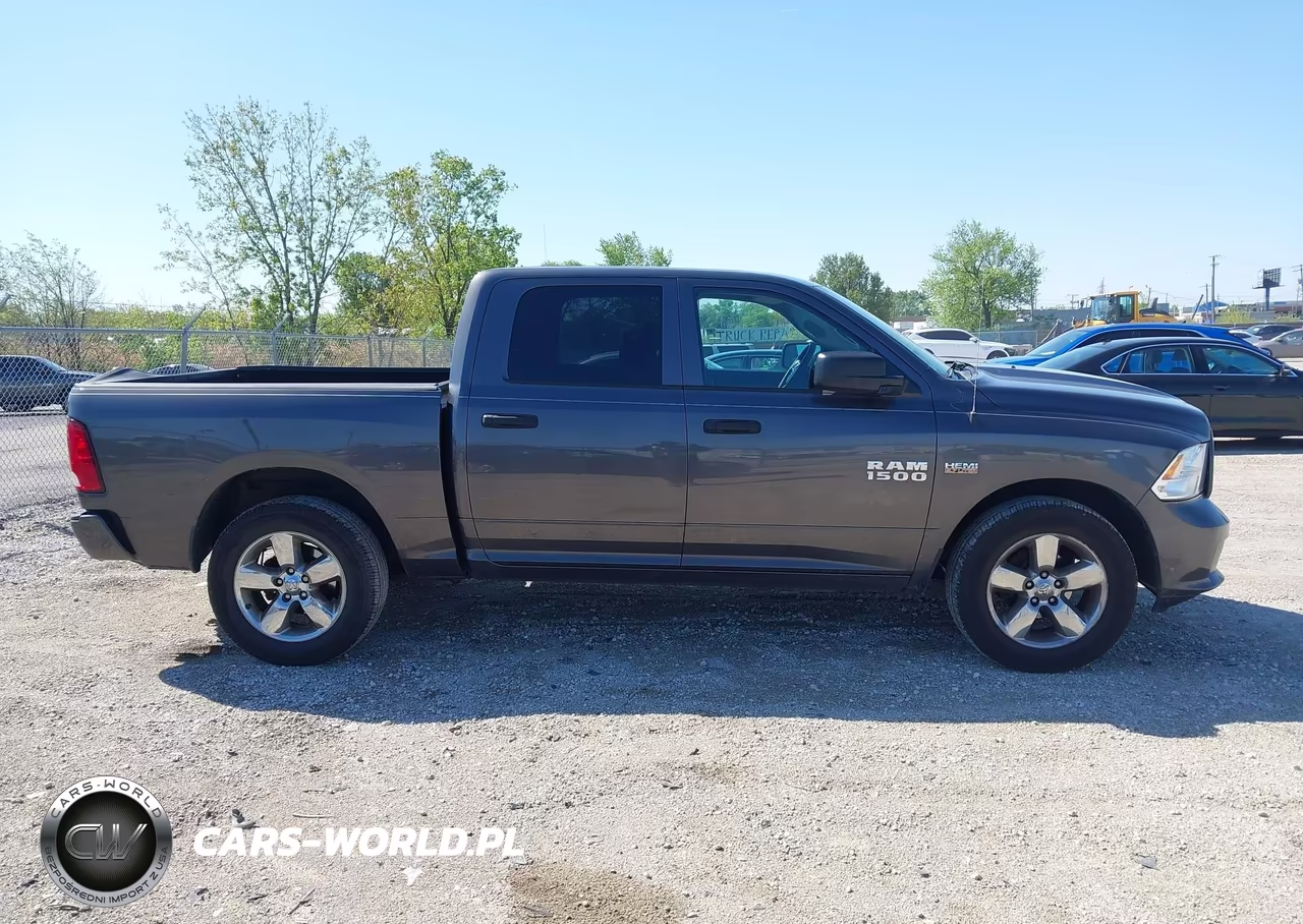 2018 Ram 1500 Express 4X4 5'7 Box VIN:1C6RR7KT5JS352968 - 13