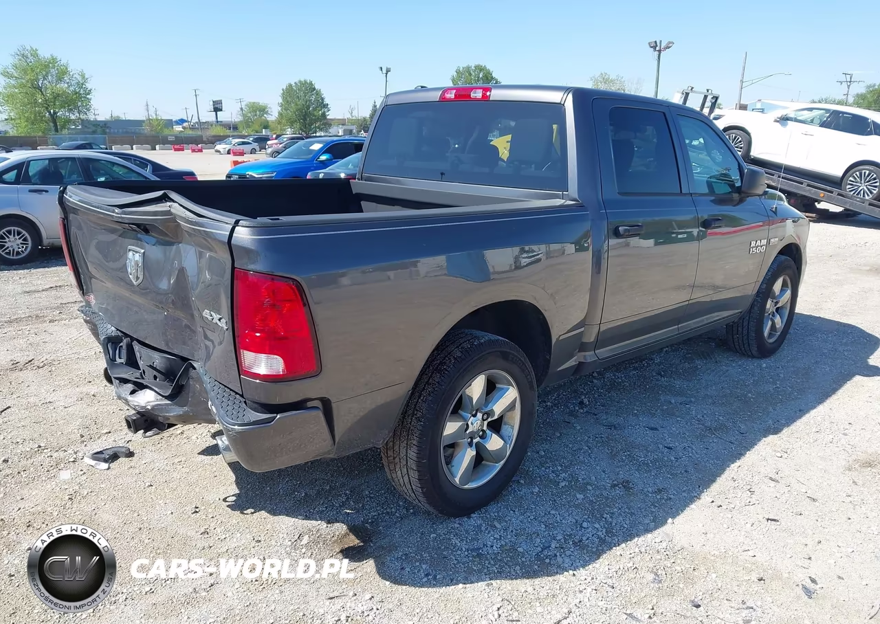 2018 Ram 1500 Express 4X4 5'7 Box VIN:1C6RR7KT5JS352968 - 4