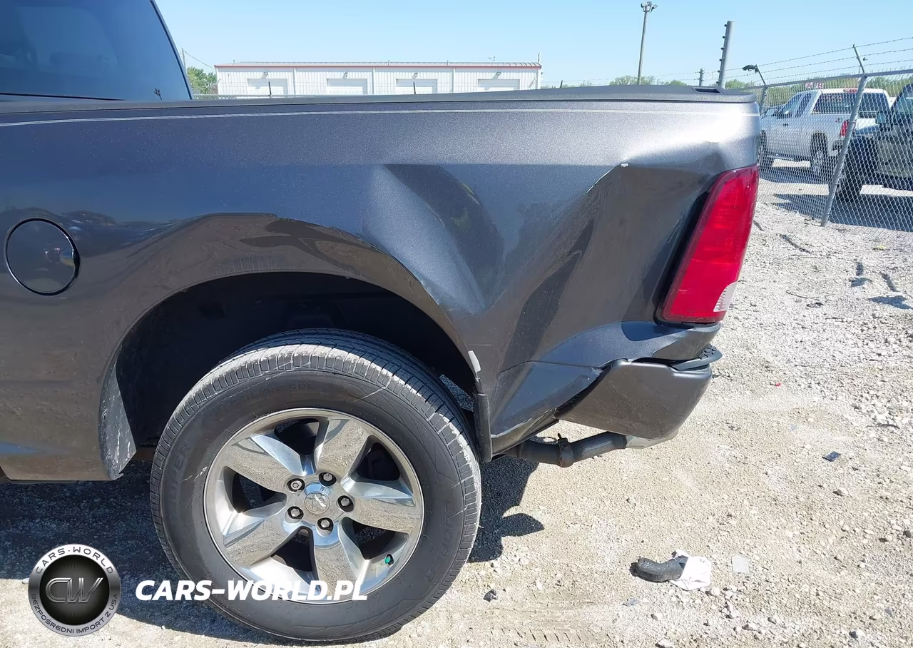 2018 Ram 1500 Express 4X4 5'7 Box VIN:1C6RR7KT5JS352968 - 6