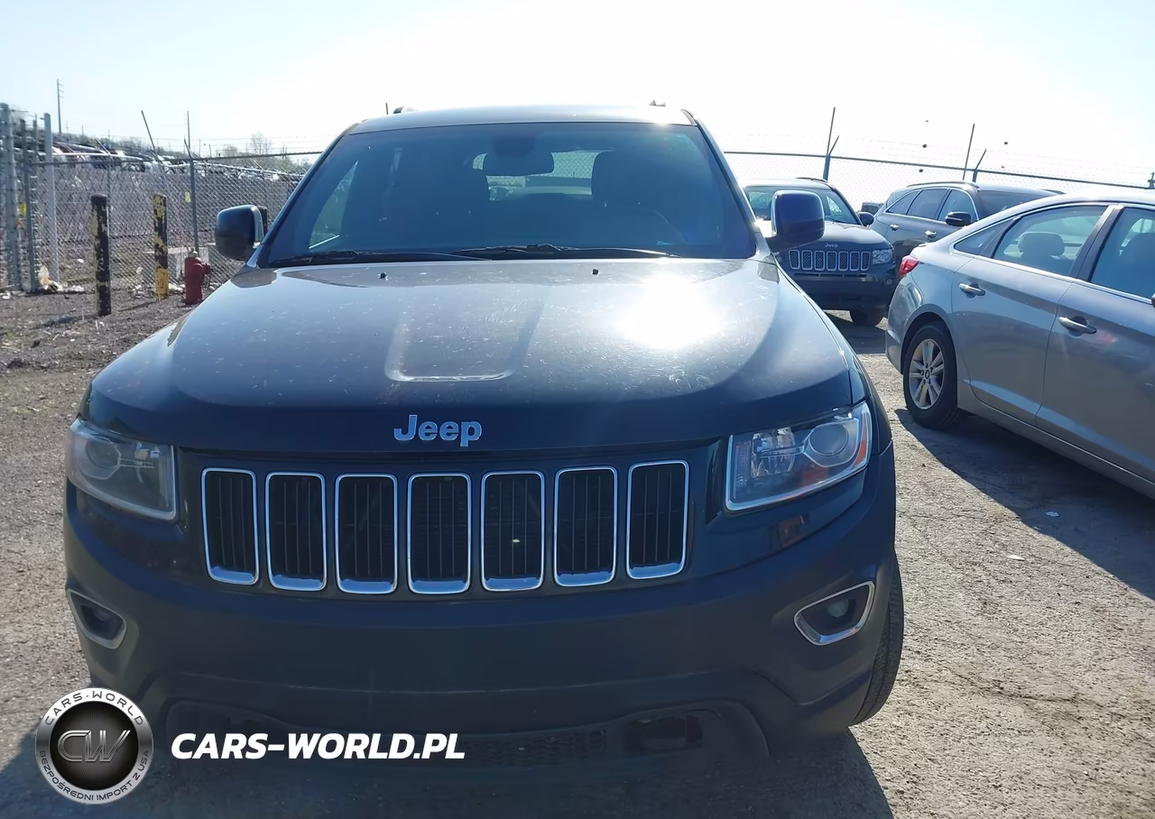 2015 Jeep Grand Cherokee Laredo VIN:1C4RJFAG5FC744204 - 12