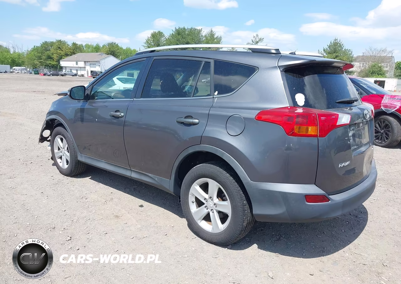 2013 Toyota Rav4 Xle VIN:2T3WFREV1DW072702 - 3