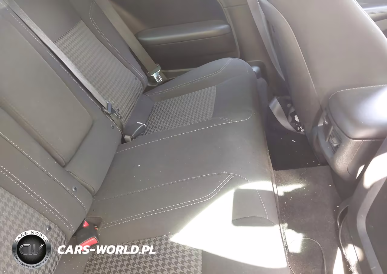 2019 Dodge Challenger Sxt VIN:2C3CDZAG1KH574806 - 8