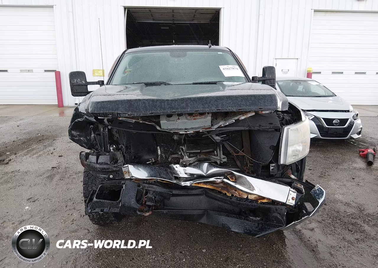 2009 Chevrolet Silverado 2500Hd Work Truck VIN:1GCHK43K29F128073 - 13
