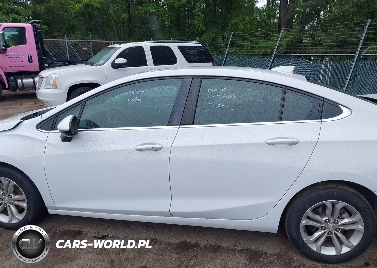2019 Chevrolet Cruze Lt VIN:1G1BE5SM9K7101841 - 14