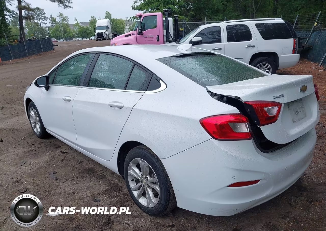 2019 Chevrolet Cruze Lt VIN:1G1BE5SM9K7101841 - 3