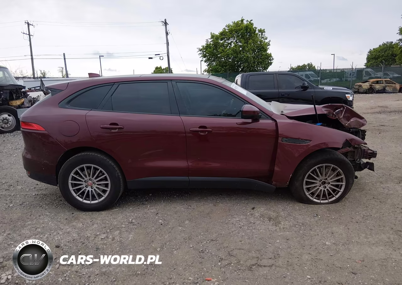 2017 Jaguar F-Pace 35T VIN:SADCS2BV7HA061948 - 12