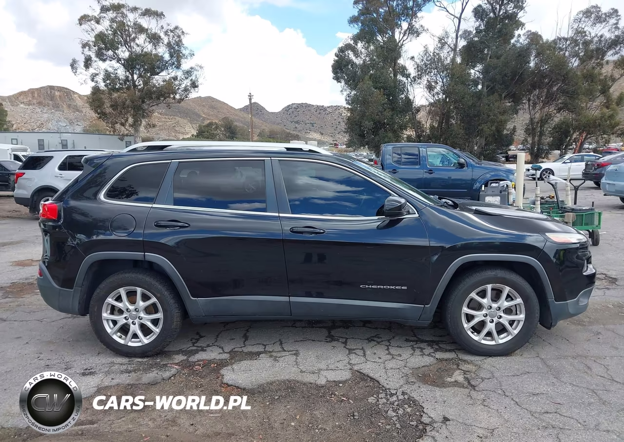 2016 Jeep Cherokee Latitude VIN:1C4PJLCB5GW136545 - 13