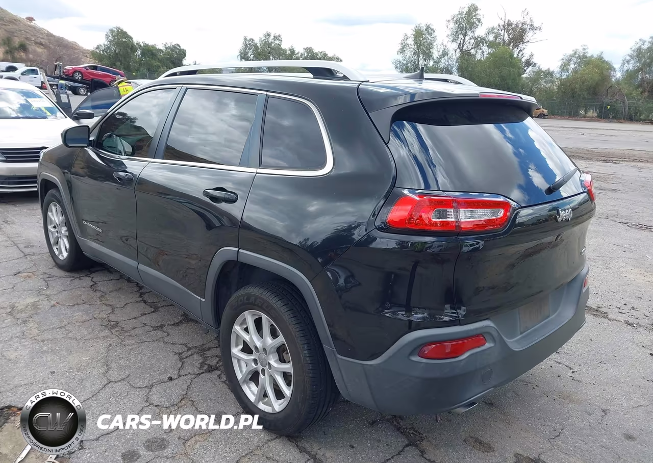 2016 Jeep Cherokee Latitude VIN:1C4PJLCB5GW136545 - 3