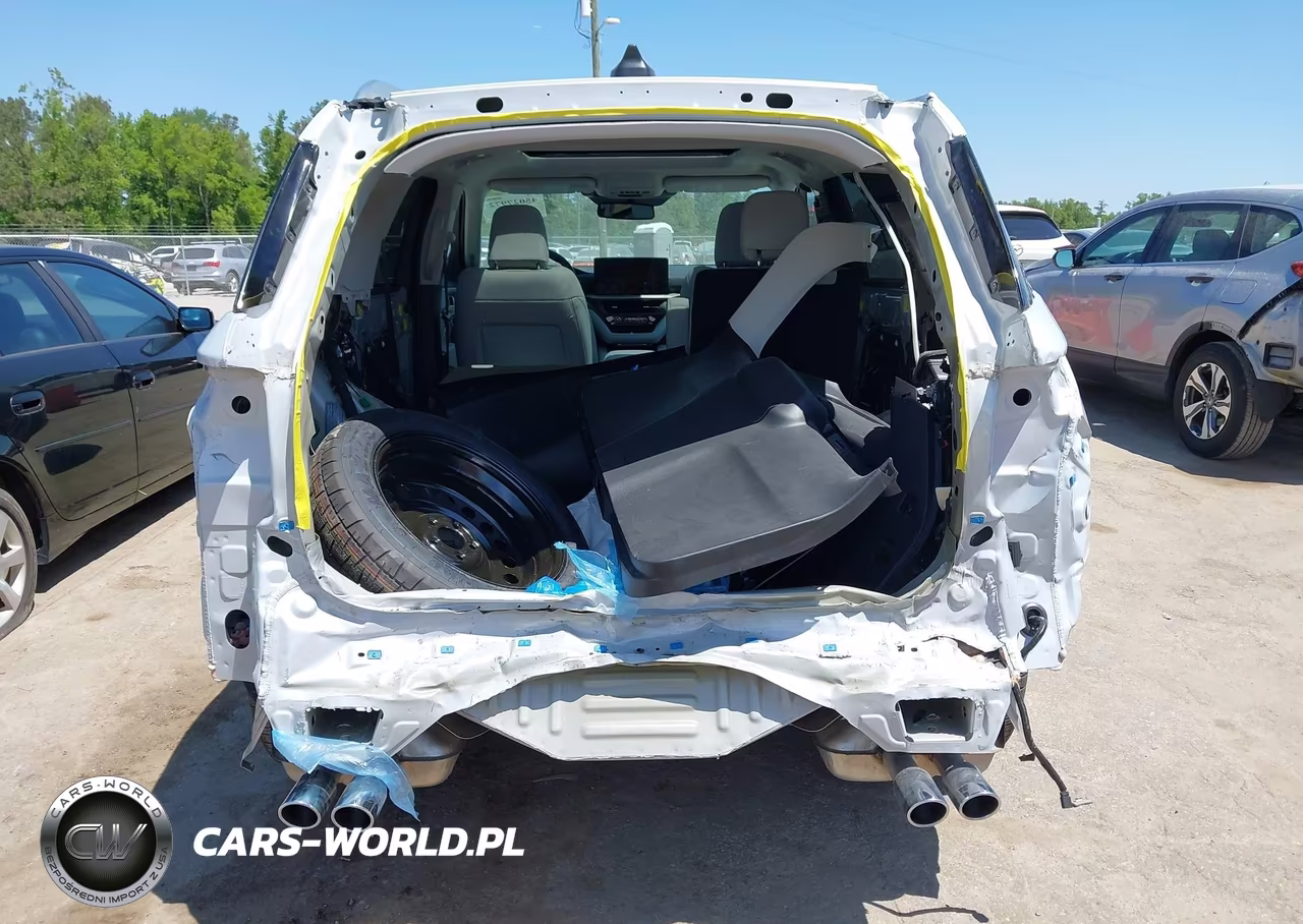 2025 Ford Explorer Platinum VIN:1FMWK8HC4SGC67374 - 16