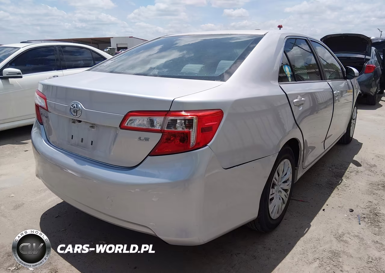 2012 Toyota Camry Le VIN:4T1BF1FK5CU040671 - 4