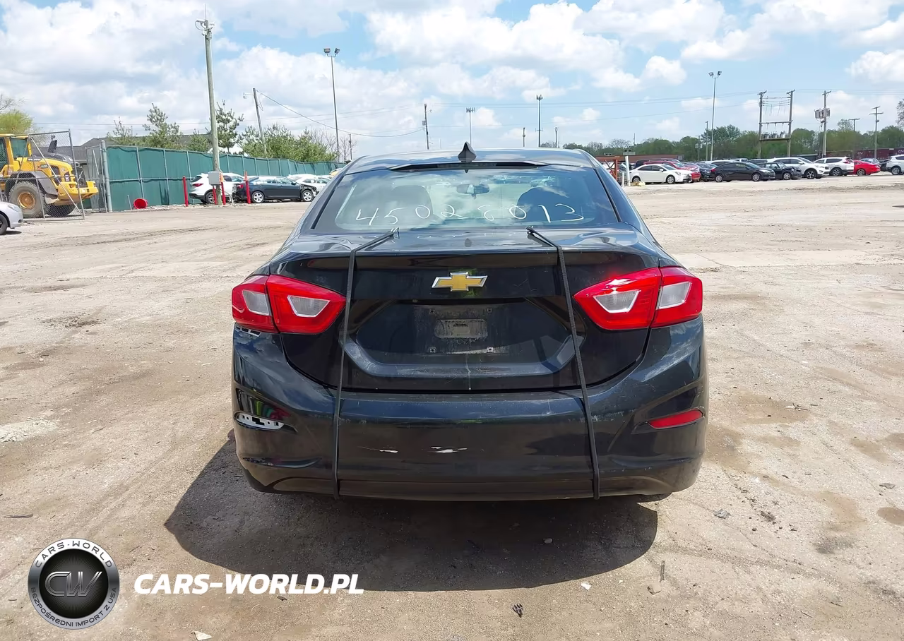 2019 Chevrolet Cruze Diesel VIN:1G1BJ5SM8K7100031 - 16