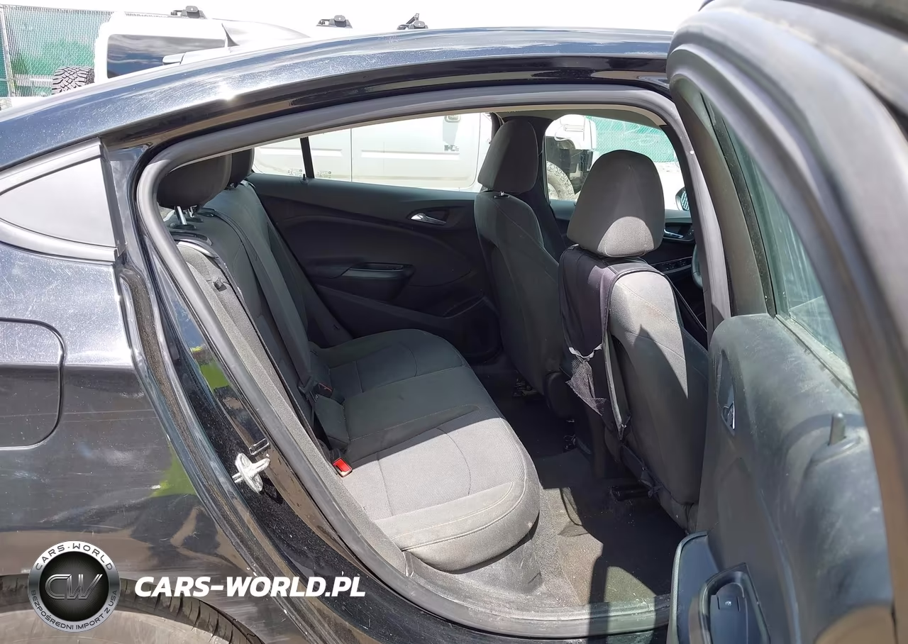 2019 Chevrolet Cruze Diesel VIN:1G1BJ5SM8K7100031 - 8