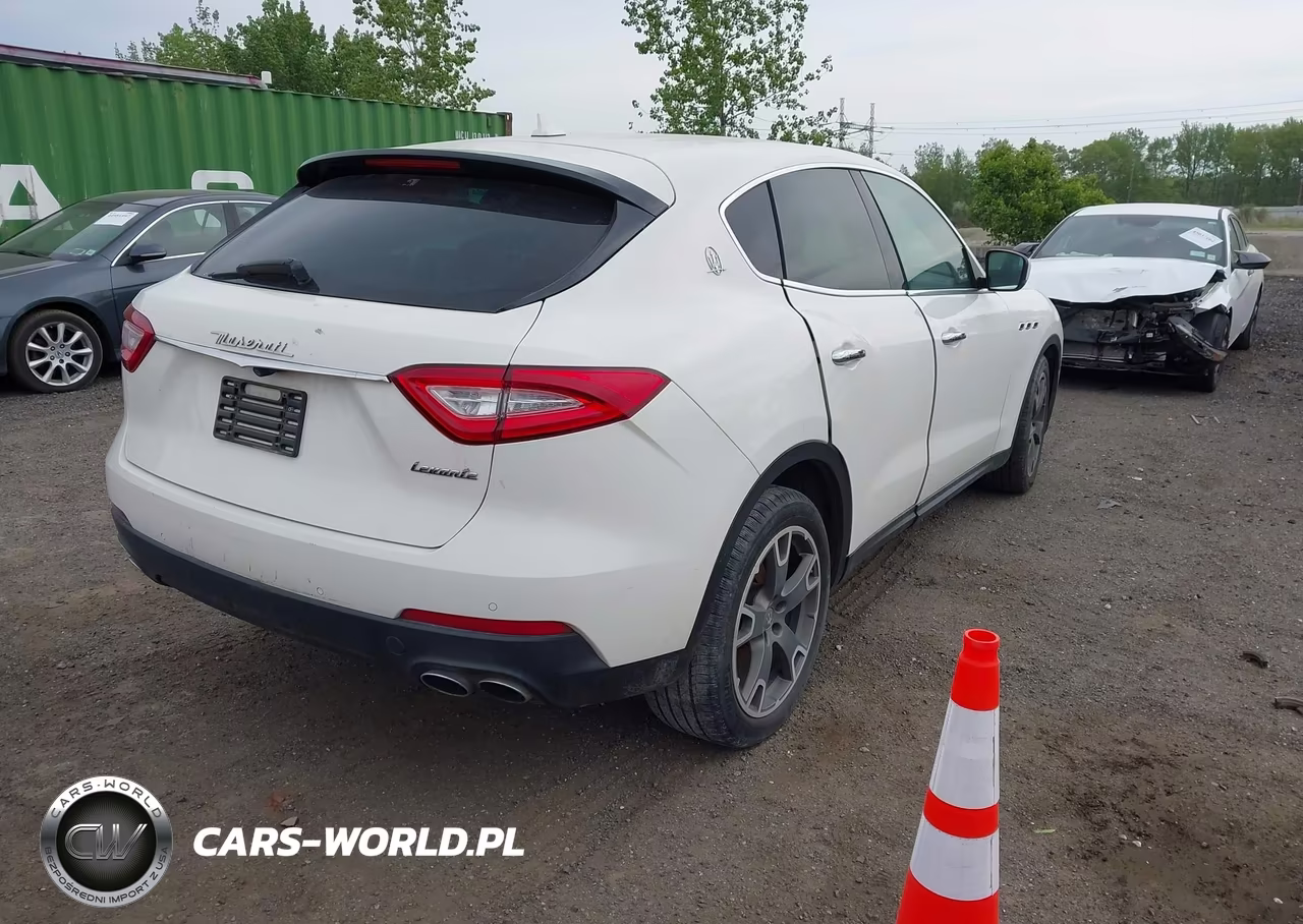 2017 Maserati Levante VIN:ZN661XUA6HX226922 - 4