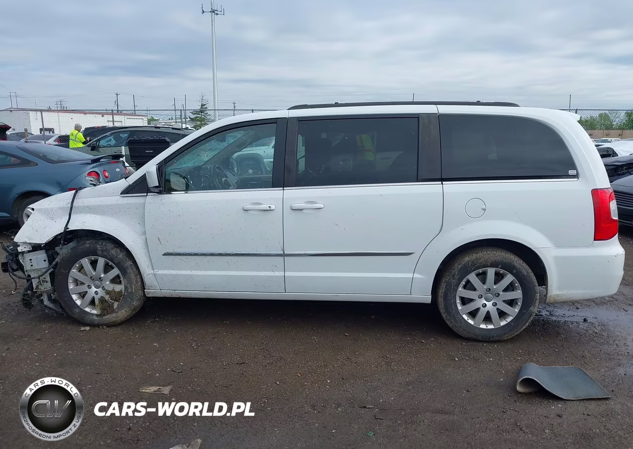 2014 Chrysler Town & Country Touring VIN:2C4RC1BG7ER443936 - 15