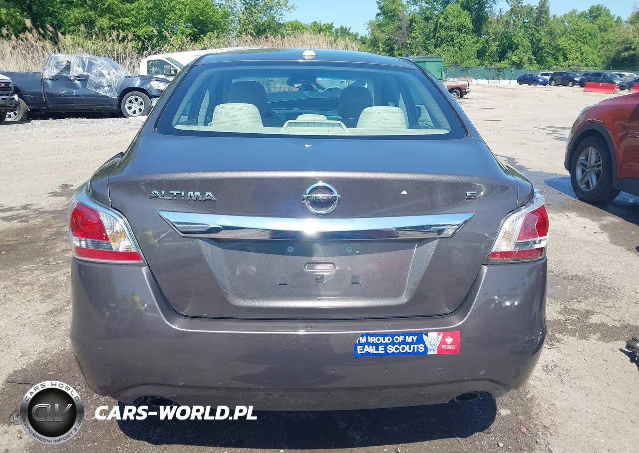 2015 Nissan Altima 2.5 S VIN:1N4AL3AP6FN889025 - 17
