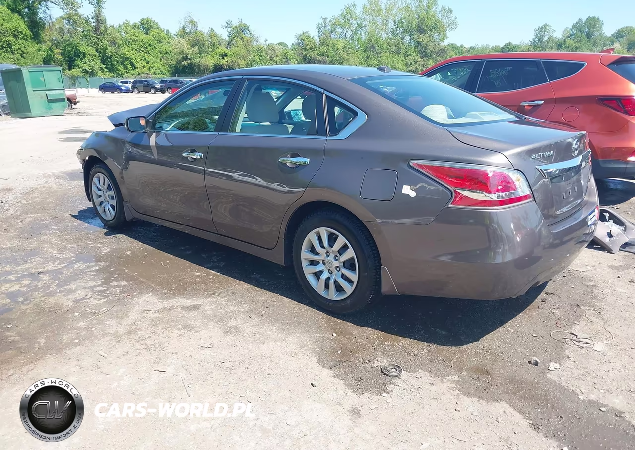 2015 Nissan Altima 2.5 S VIN:1N4AL3AP6FN889025 - 3