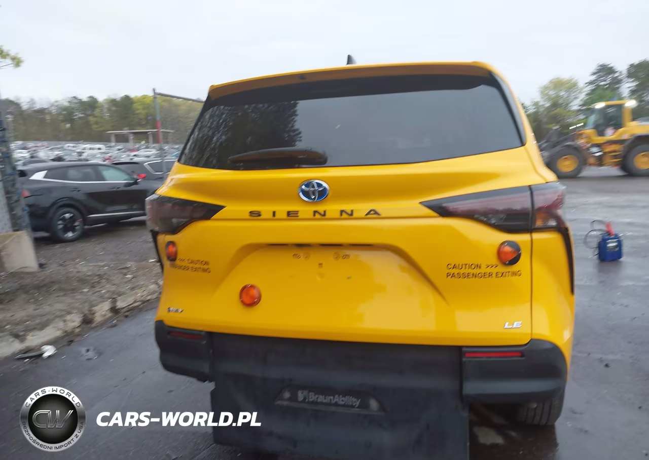 2025 Toyota Sienna Le VIN:5TDKRKEC3SS258140 - 17
