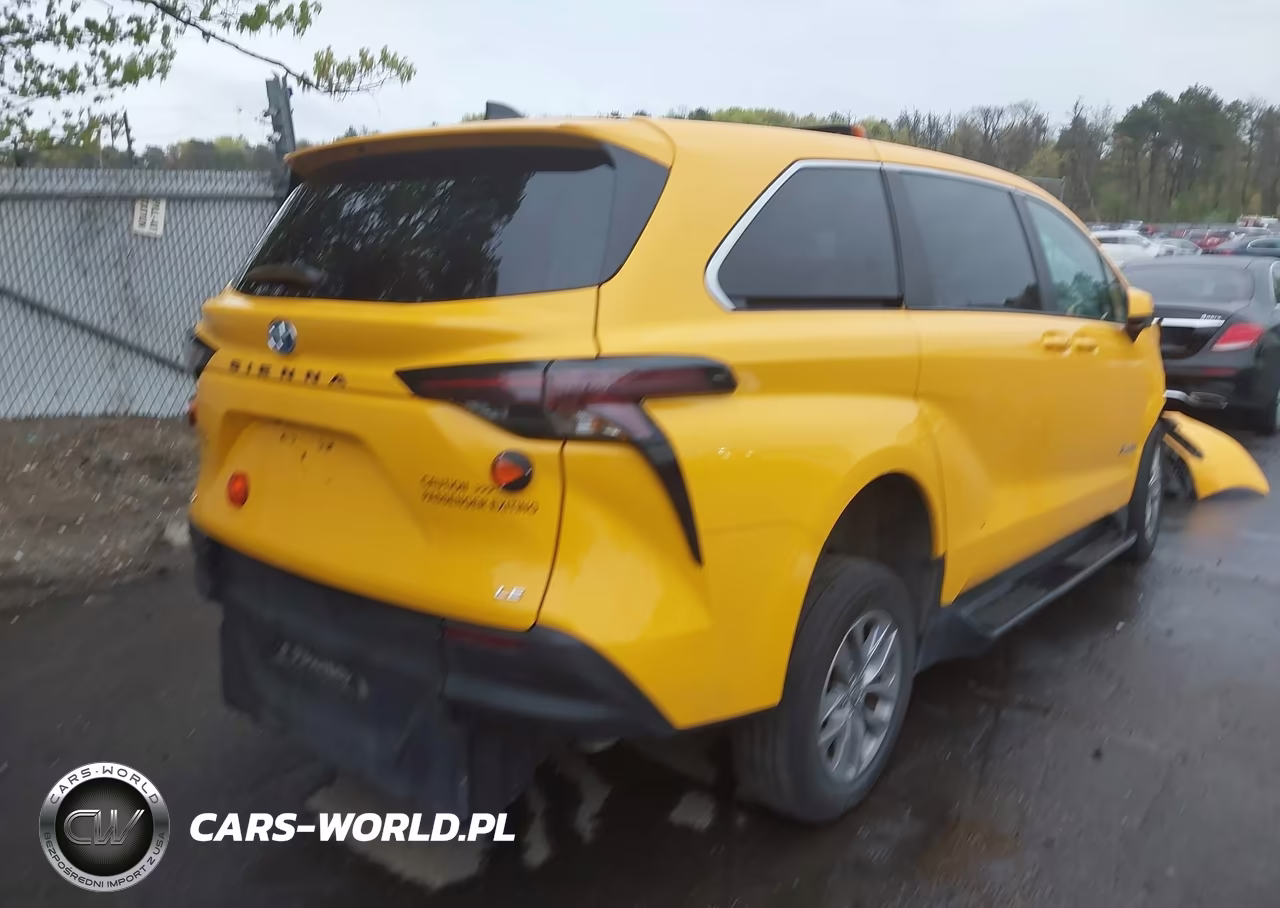 2025 Toyota Sienna Le VIN:5TDKRKEC3SS258140 - 4