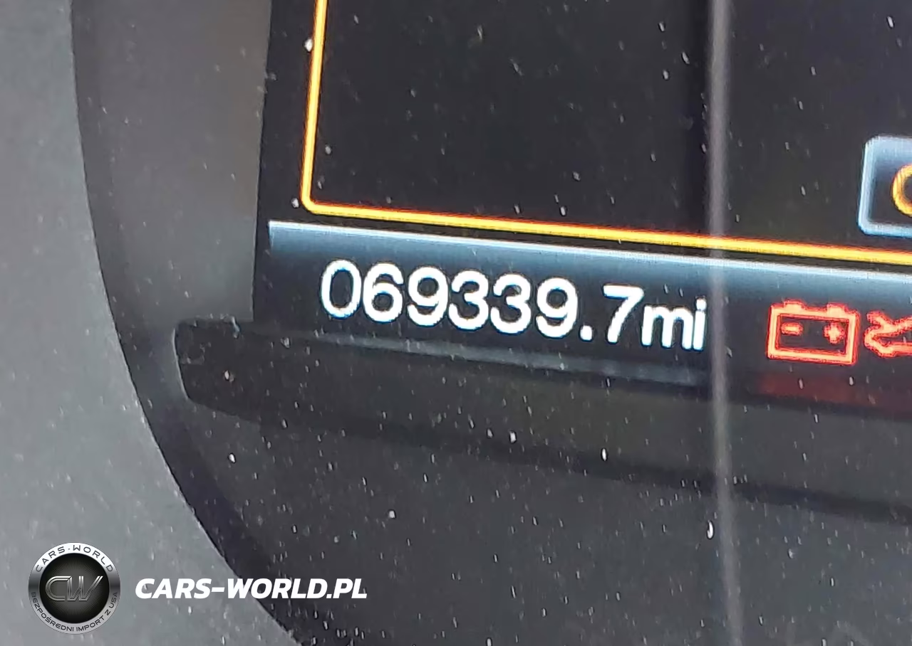 2018 Ford Edge Titanium VIN:2FMPK3K94JBC06505 - 16