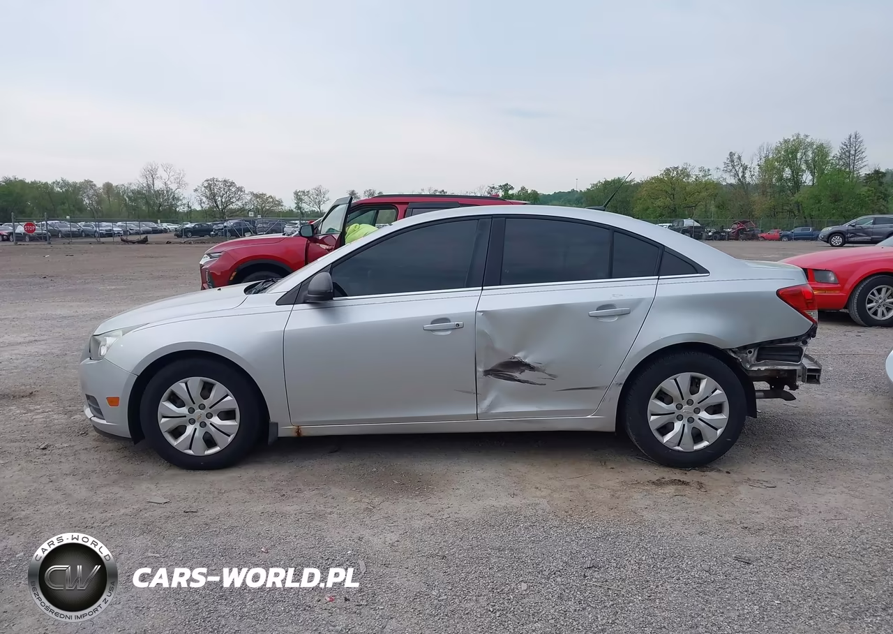 2012 Chevrolet Cruze Ls VIN:1G1PC5SH9C7364430 - 15