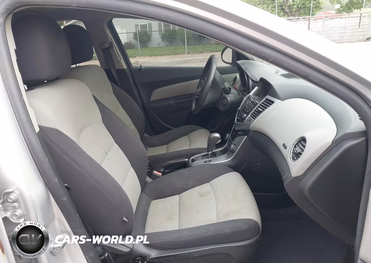 2012 Chevrolet Cruze Ls VIN:1G1PC5SH9C7364430 - 5