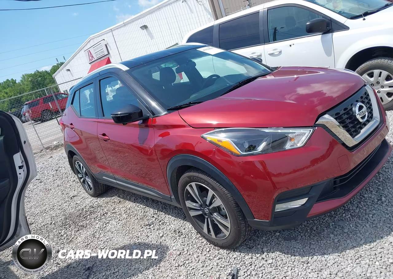 2019 Nissan Kicks Sr
