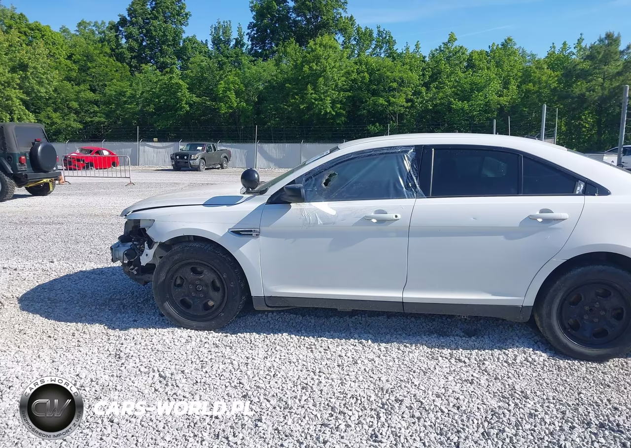 2013 Ford Police Interceptor VIN:1FAHP2L82DG105783 - 13