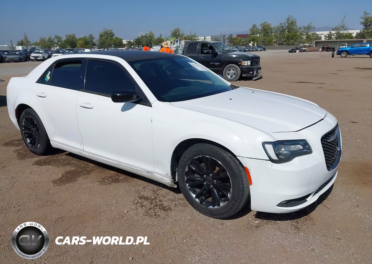 2018 Chrysler 300 Touring