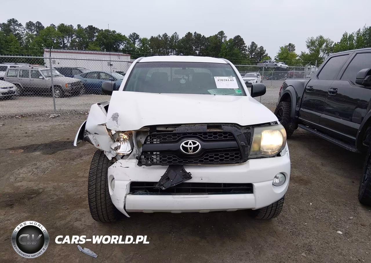 2010 Toyota Tacoma Base V6 VIN:3TMLU4EN7AM050082 - 12