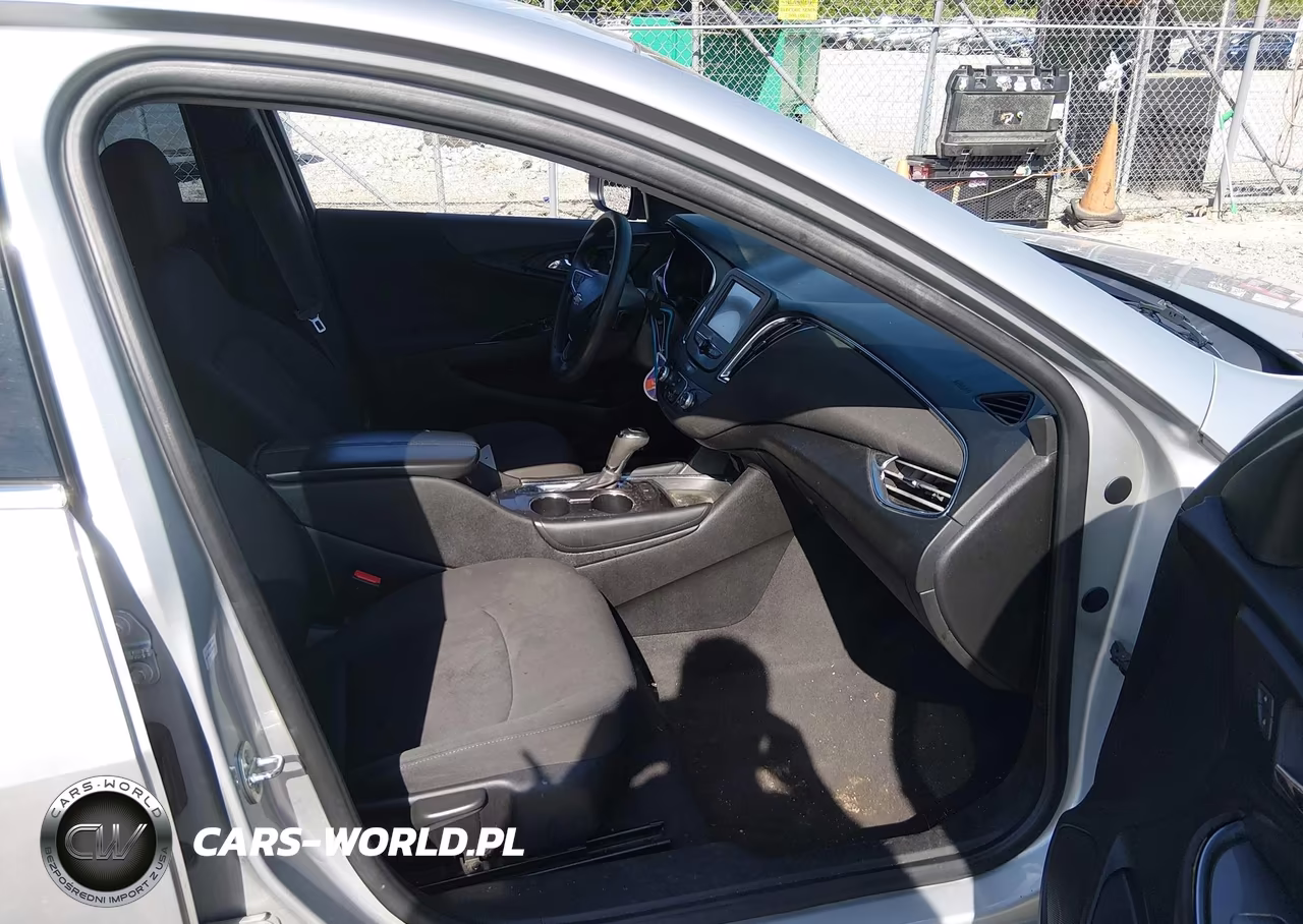2018 Chevrolet Malibu Lt VIN:1G1ZD5ST6JF229760 - 5